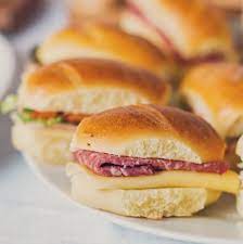 Tortuga Salame Y Queso Un