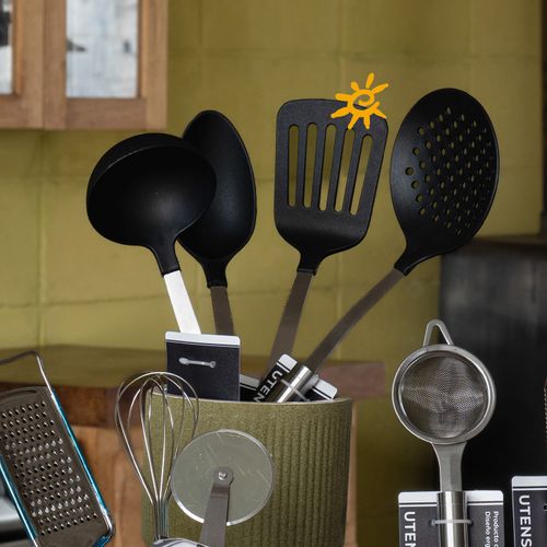 ESPATULA M-W85 RANURADA DE NYLON MANGO ACERO INOXIDABLE